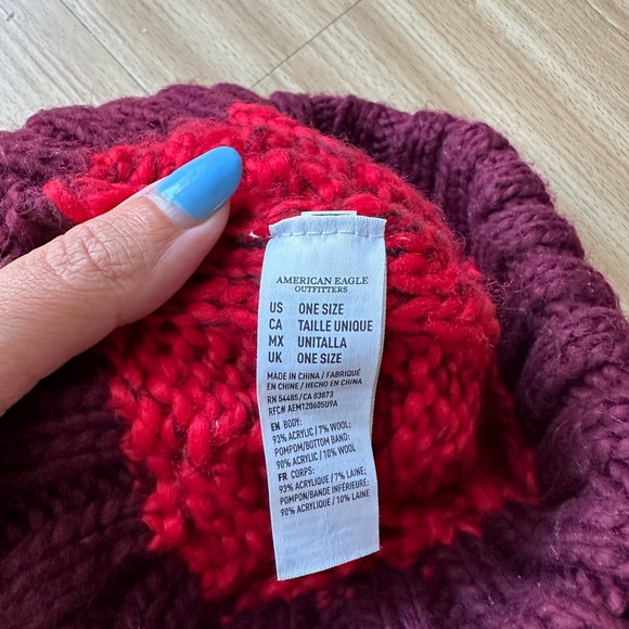 American Eagle Winter Hat - Picture 4 of 4